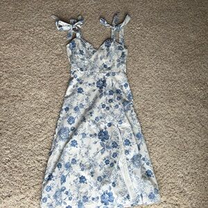 Francesca's Collections Blue and White Floral Dress